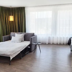 Hotell - The Niu, Crusoe Airport By Ihg